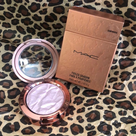 MAC Foiled eyeShadow in Sunphoria - Picture 5 of 5